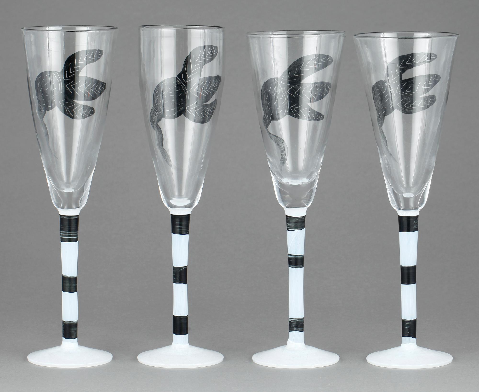 VINGLAS, 4 st. Glas. Ulrica Hydman-Vallien.