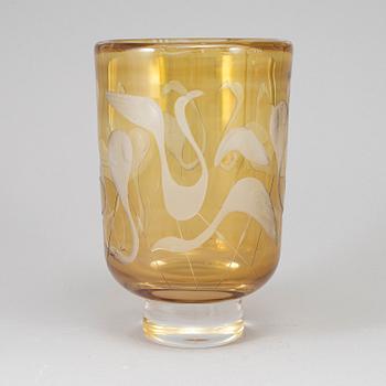 A Vicke Lindstrand engraved glass vase, Kosta, Sweden 1950-60's.