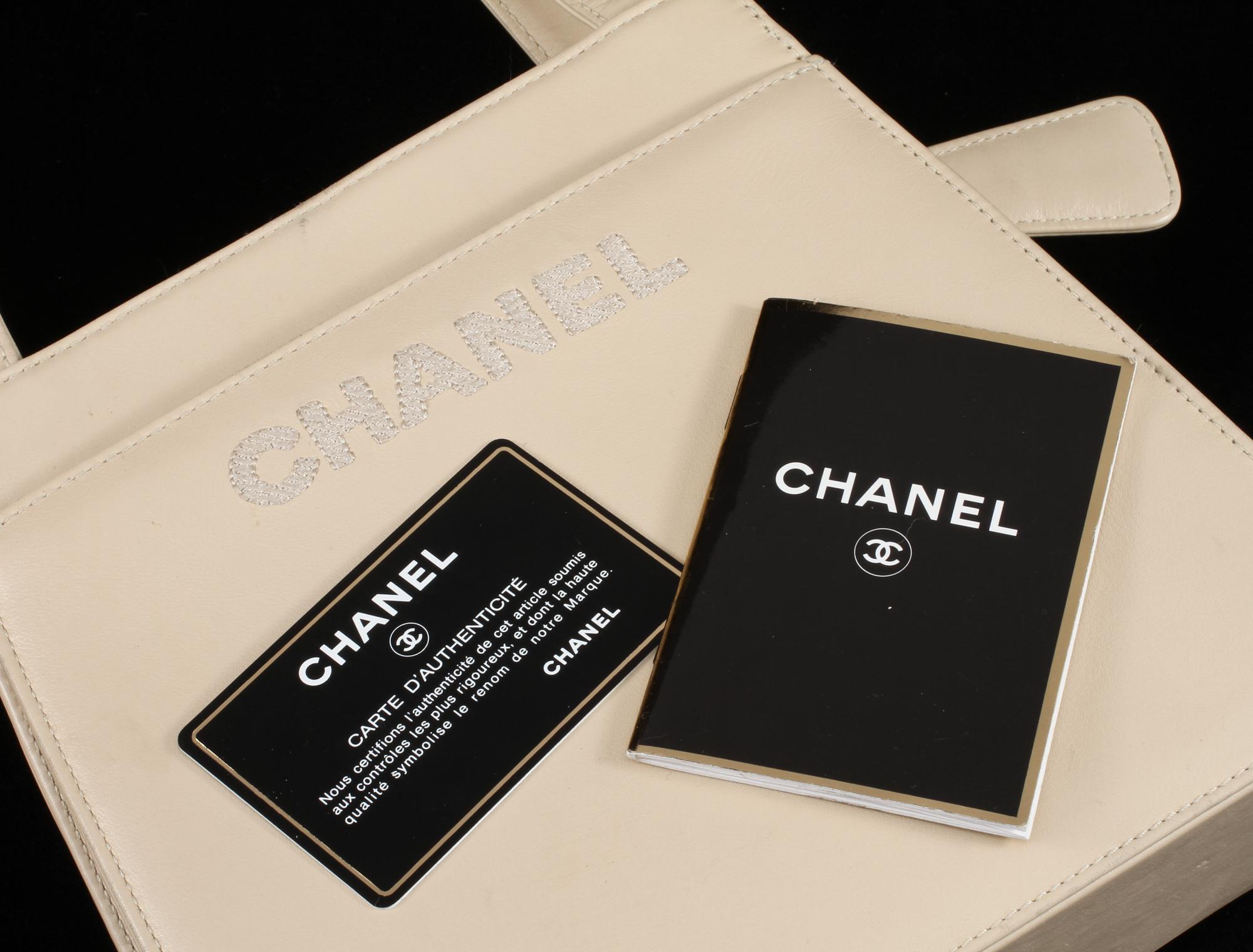 VÄSKA, Chanel.