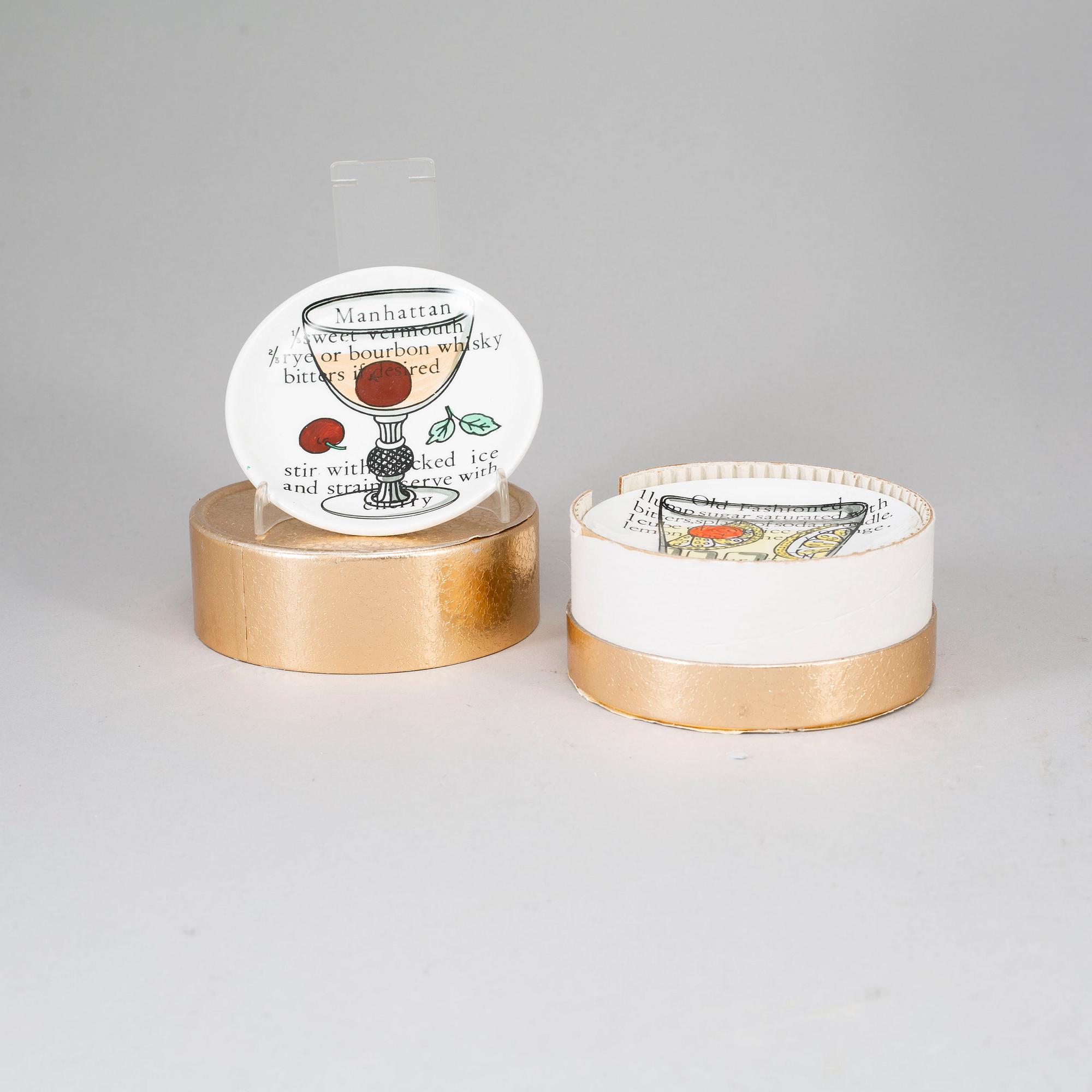 PIERO FORNASETTI, glasunderlägg, 8 st, flintgods, Milano, Italien.