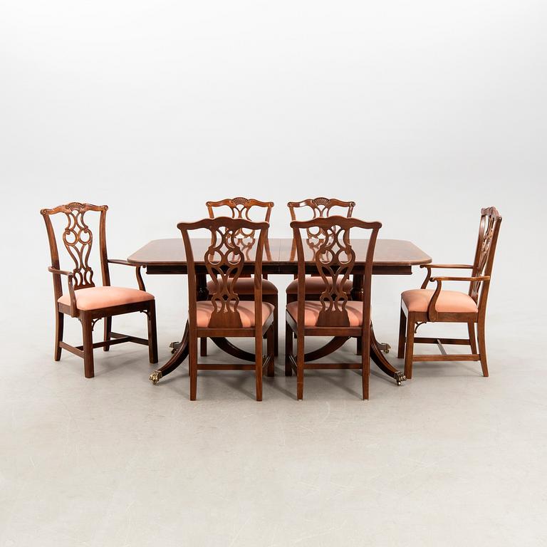 Dining set, 9 pieces, Thomasville USA, late 20th century.