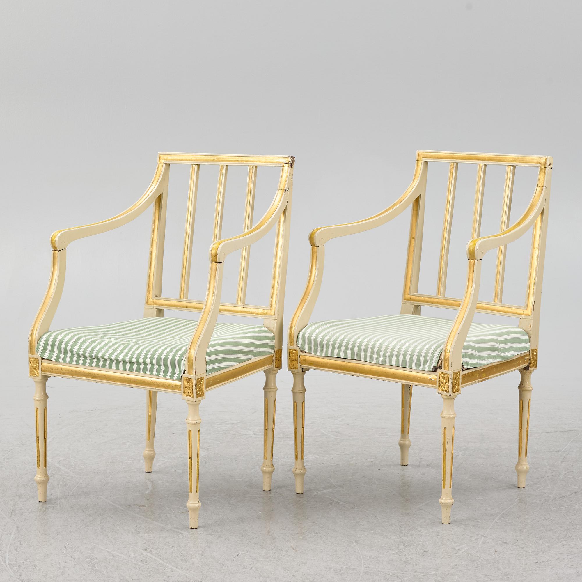 Karmstolar, ett par, gustaviansk stil 1800-tal.
