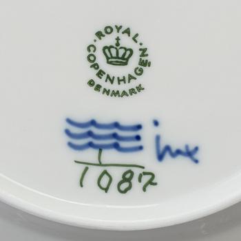 A porcelain service, 28 pcs,  "Musselmalet", Royal Copenhagen.