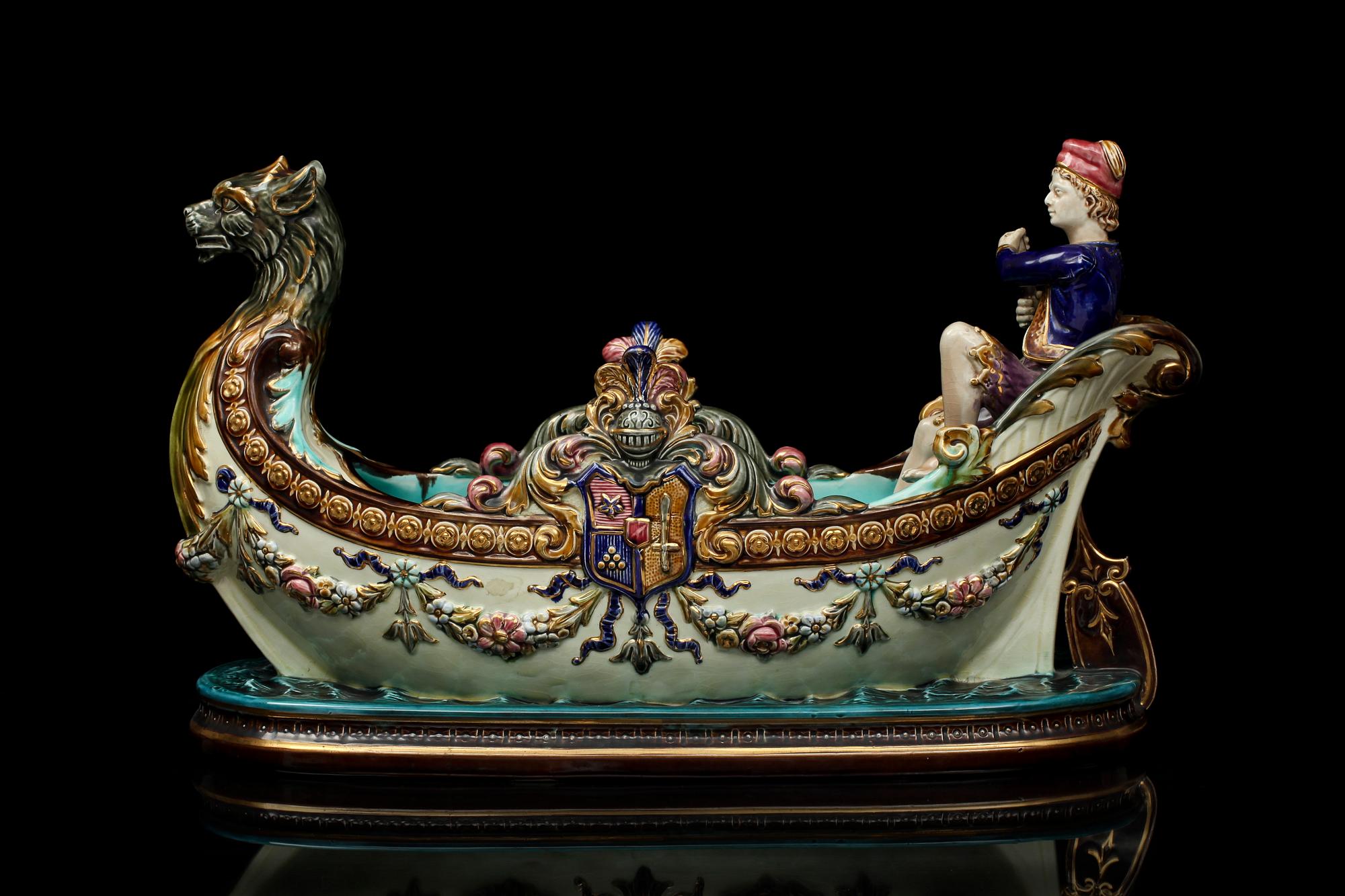 JARDINIERE, majolika. Rörstrand 1800-talets slut.