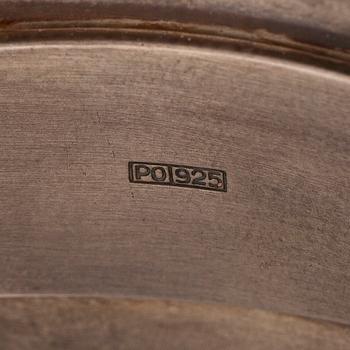 Pekka Piekäinen, rannekorut, 2 kpl, hopea, emali, Platinoro 2007.