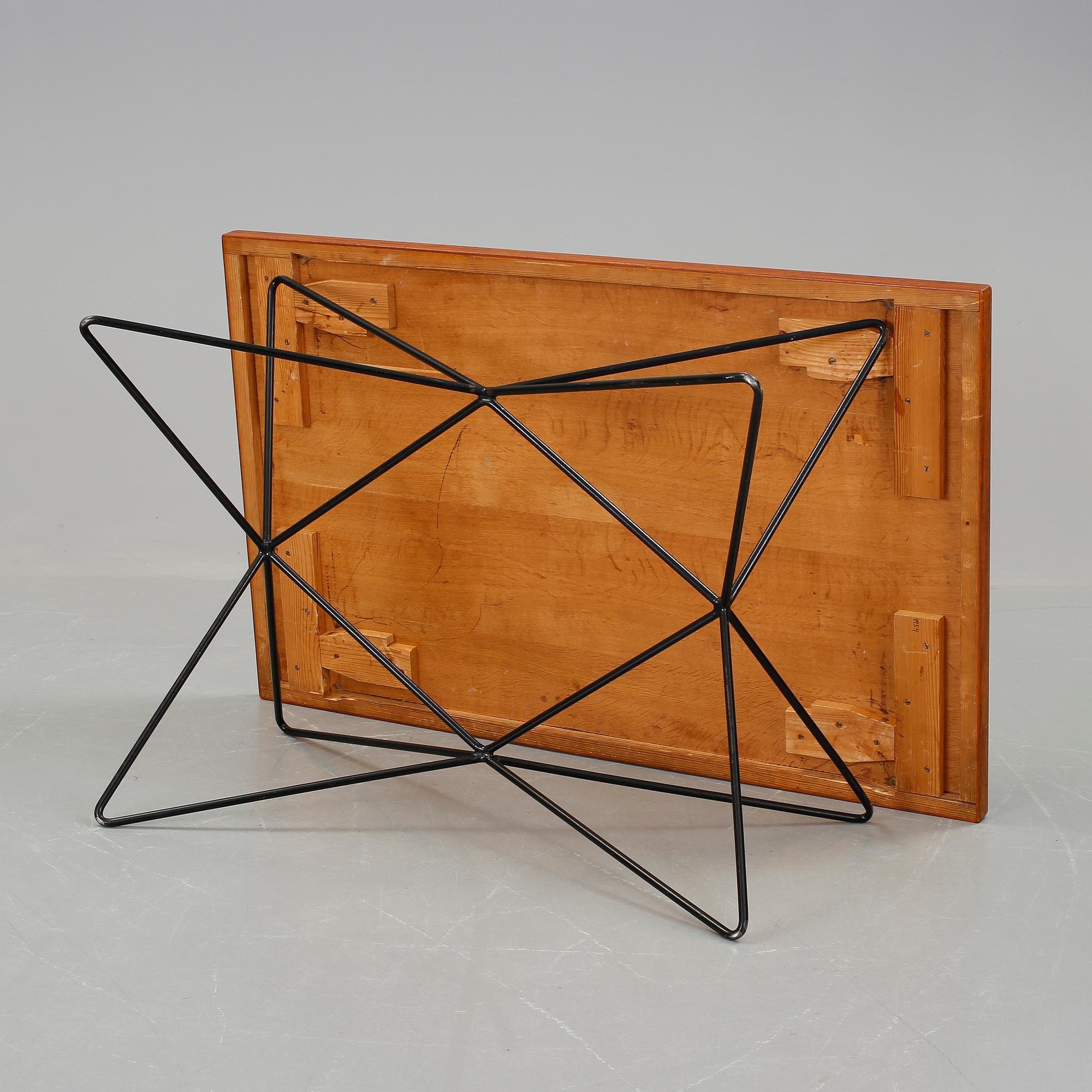 BORD/SOFFBORD/STÅBORD, Modell A2 "Trehöjdsbordet", Bengt Johan Gullberg.1950-tal.