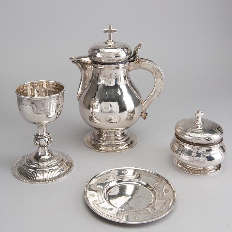 A 4 PART DANISH STERLING SILVER COMMUNION SET.