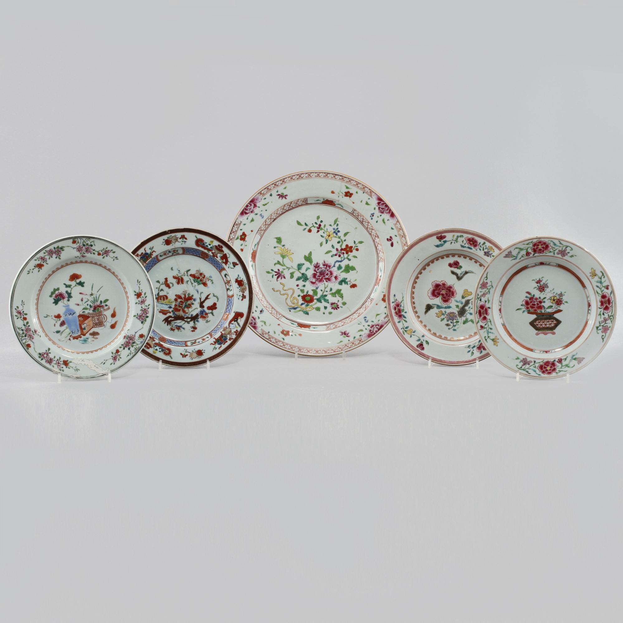 FAT samt TALLRIKAR, 4 st, porslin, Kina, 1700-tal.