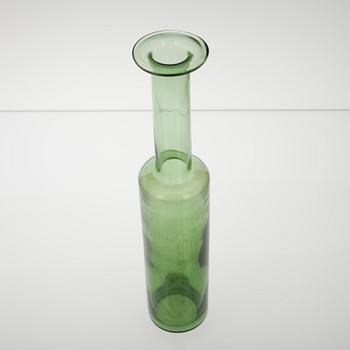FLASKA, glas, signerad Nanny Still Riihimäen Lasi. Modellen formgiven 1959.