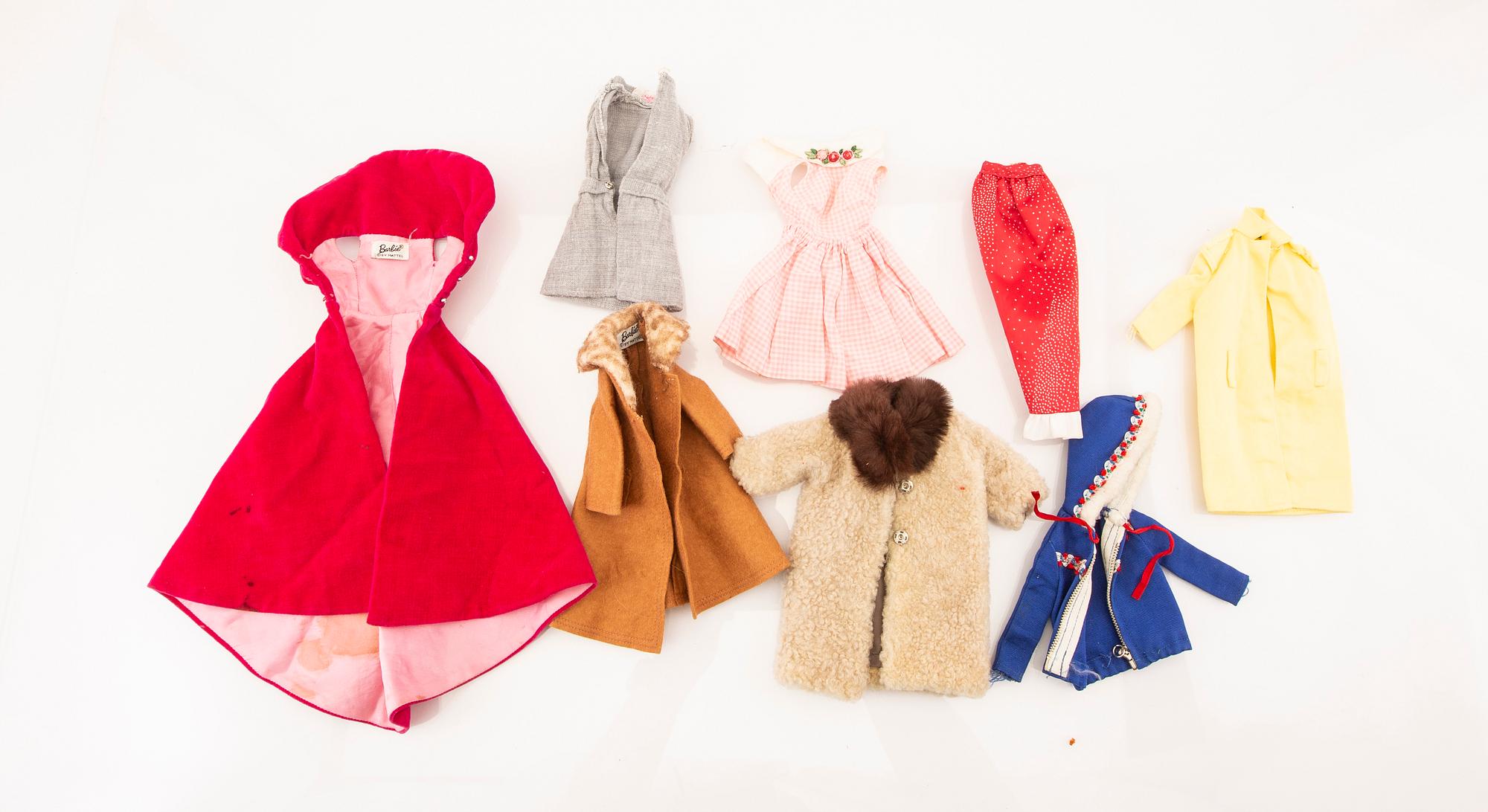 Dockor 4 st "Barbie", "Skipper" och "Ken" Mattel Japan 1900-talets andra hälft.