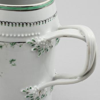 MUGG, porslin, Kina, 1700-tal.