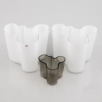 Alvar Aalto, three 'Savoy' glass, vases, Iittala, Finland.