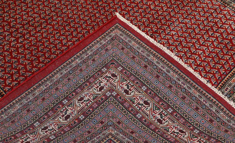 Carpet, Saruk Mir, 320 x 217 cm.