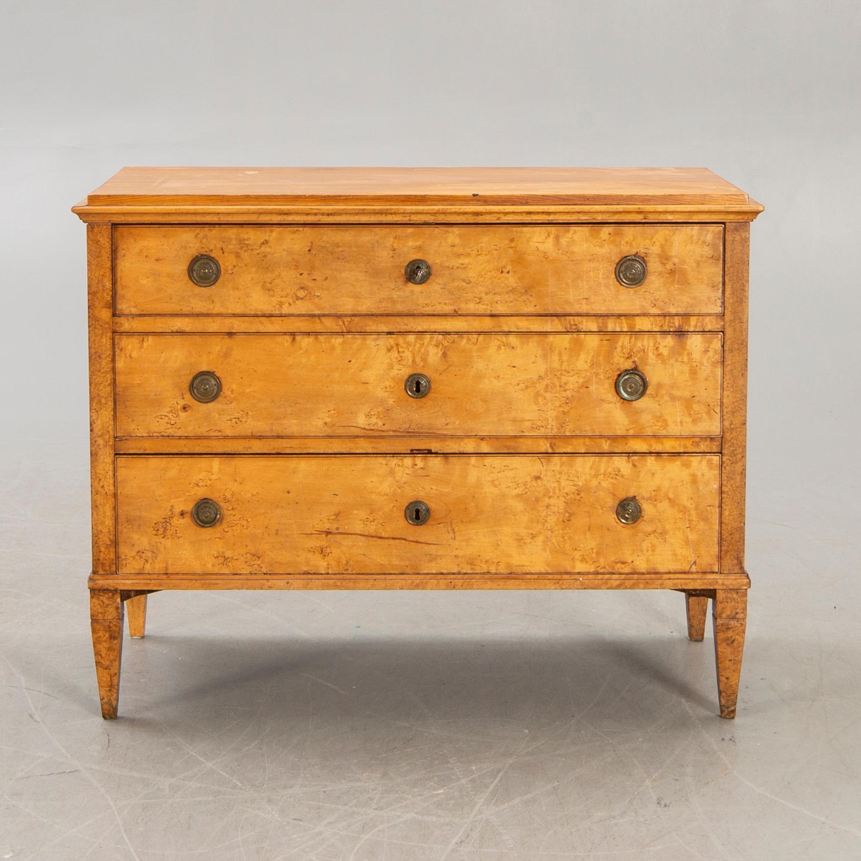 A Swedish early 1800s bureau.