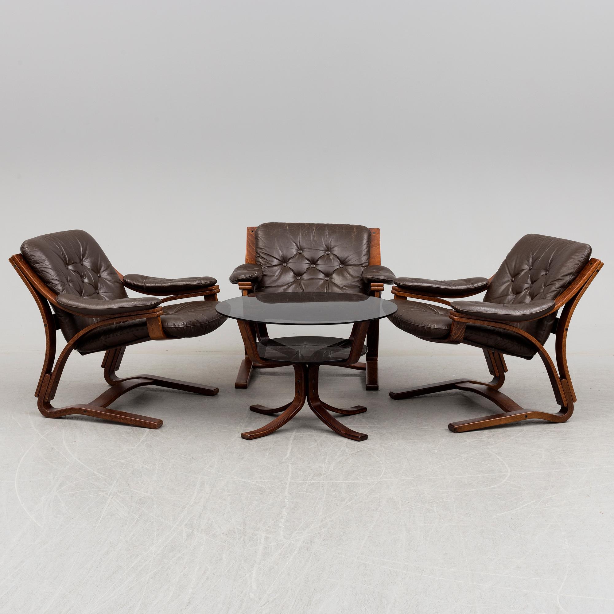 Three easy chairs and table, 1960-/70´s.