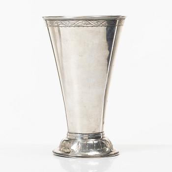 A silver beaker by Berndt Erlandsson, Kristianstad, Sweden, 1902.
