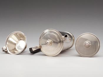 A Harald Nielsen 'Pyramid' three pcs of sterling coffee service, Georg Jensen 1933-54,