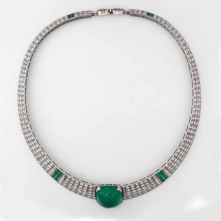 COLLIER med briljantslipade diamanter och smaragder. Hugo Strömdahl, Stockholm år 1934.