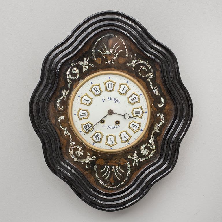 VÄGGPENDYL, Leija-typ, Märkt P. Morel a Nancy, 1800-talets slut.