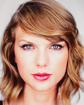 163. Martin Schoeller, "Taylor Swift", 2014.