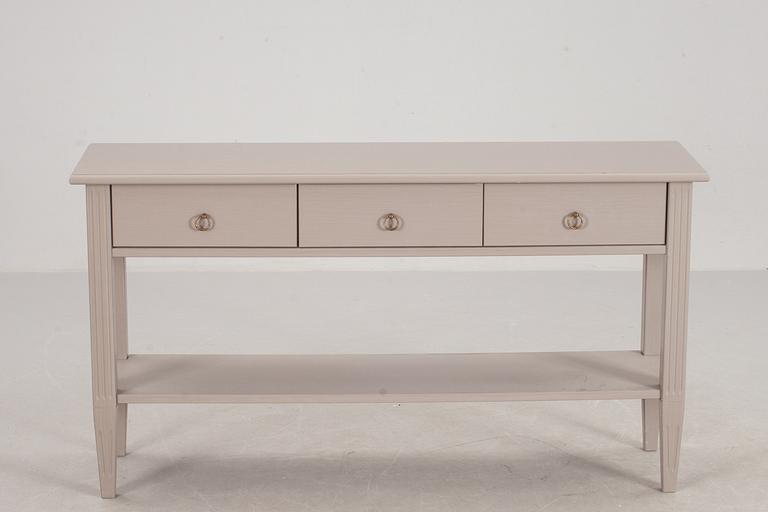 SIDEBOARD, Englessons möbler, modern tillverkning.