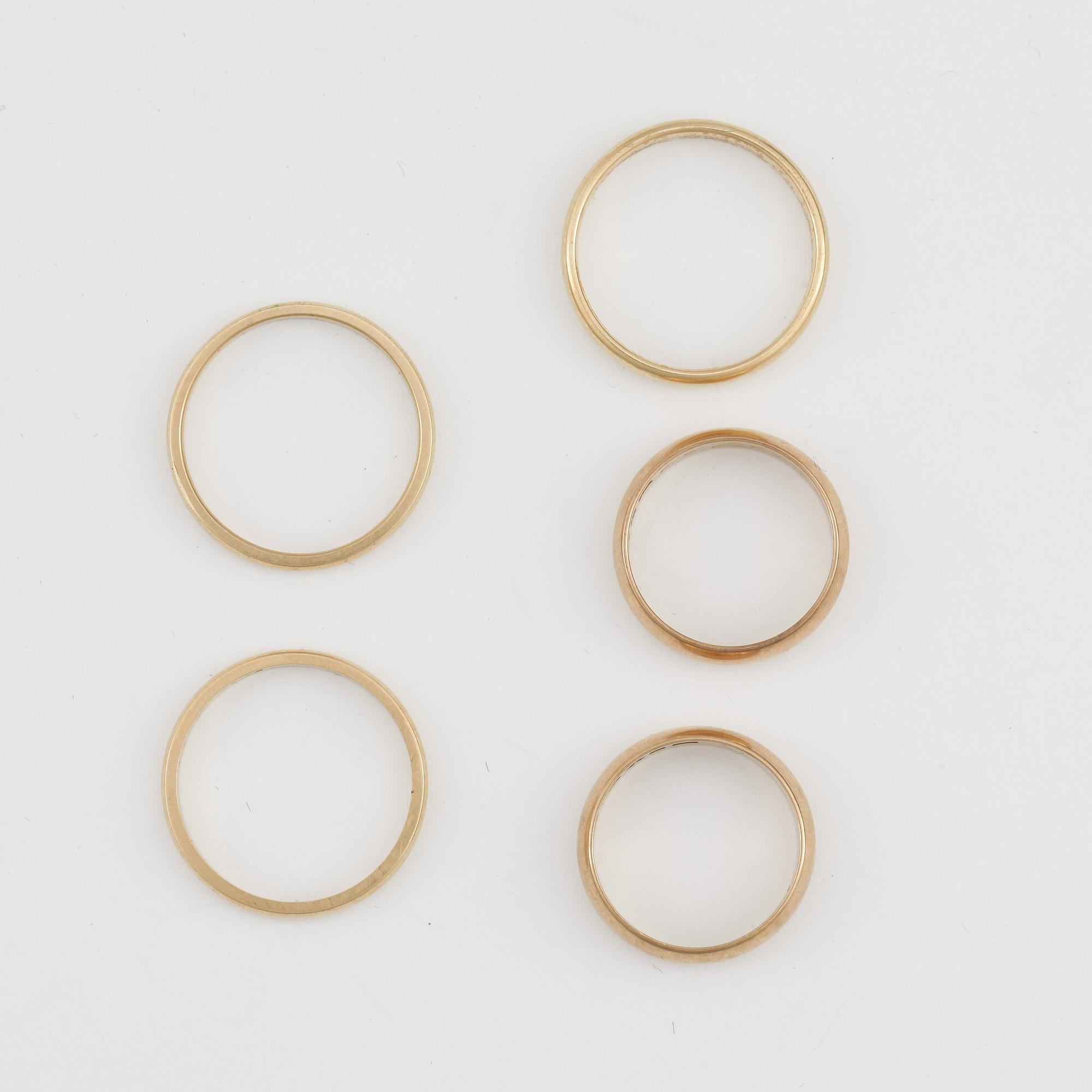 RINGAR, 5 st, 14k samt 18K guld. Total vikt ca 15,5 gram.