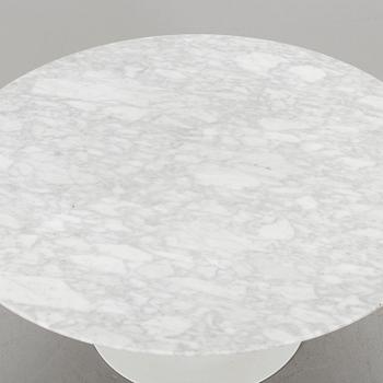EERO SAARINEN, "Tulip Table".