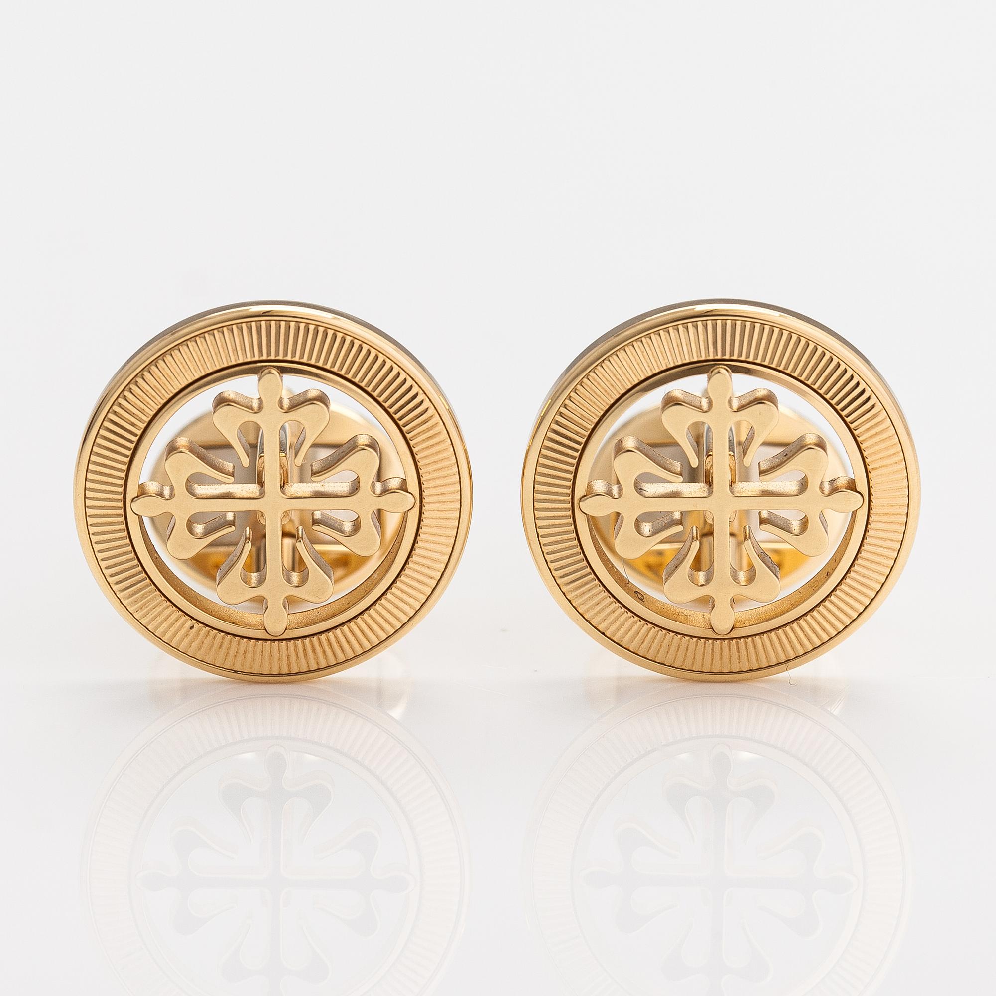 Patek Philippe A pair of 18K gold Calatrava cufflinks. Marked Patek Philippe Geneve. Bukowskis