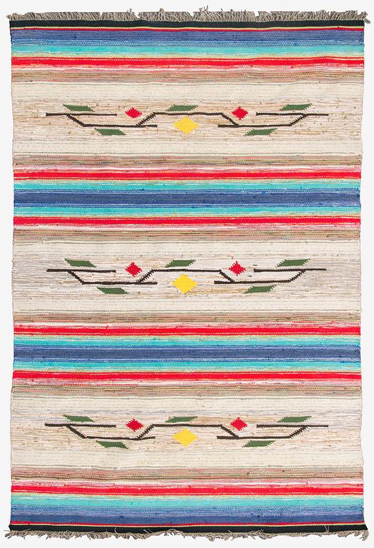 Räsymatto, 1900-luvun puoliväli. Noin 270 x 180 cm.