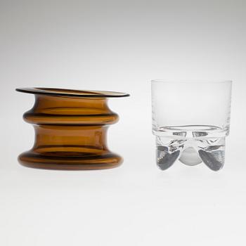 VAS, "Novitas" Timo Sarpaneva, Iittala 1960-tal och ISHINK, "Kippis" Timo Sarpaneva, Iittala 1970-tal.