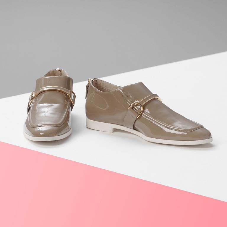 ETT PAR LOAFERS, Stella McCartney, storlek 38.