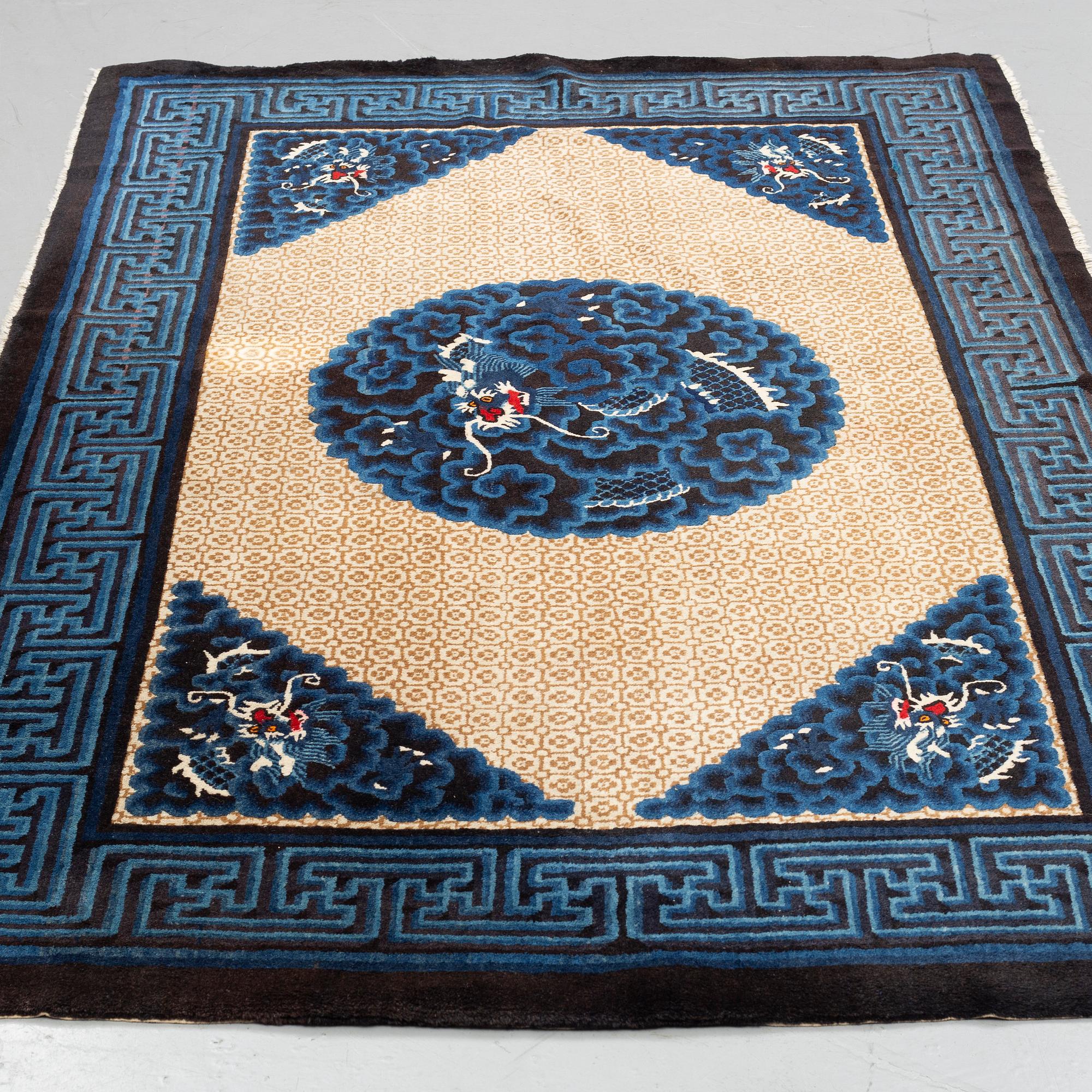 A RUG, semi-antique, Baotou, ca 246 x 149 cm.
