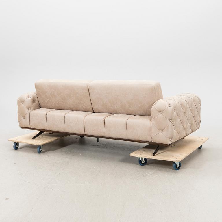 Sofa Saloni Gallardo 21st Century.