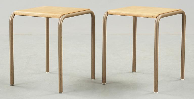 PALLAR, ett par, Fanérprodukter Nybro, från Fångvården Norrtälje, 1900-talets andra hälft.