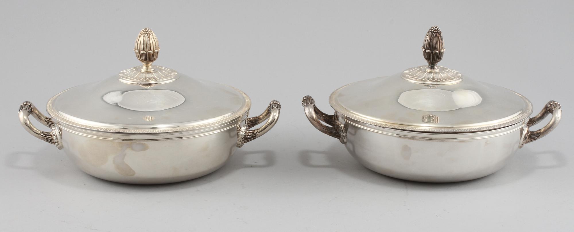 TERRINER, ett par, nysilver, empirestil, Christofle, Frankrike, gjorda mellan 1935 - 1983.
