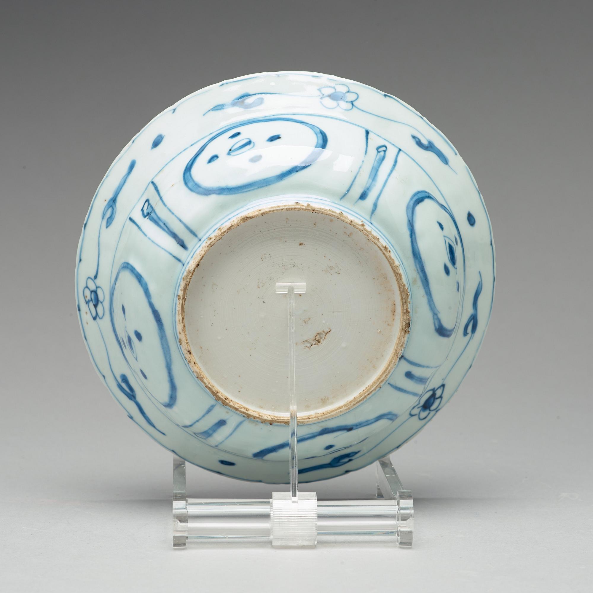 FAT, kraakporslin. Mingdynastin, Wanli (1523-35).
