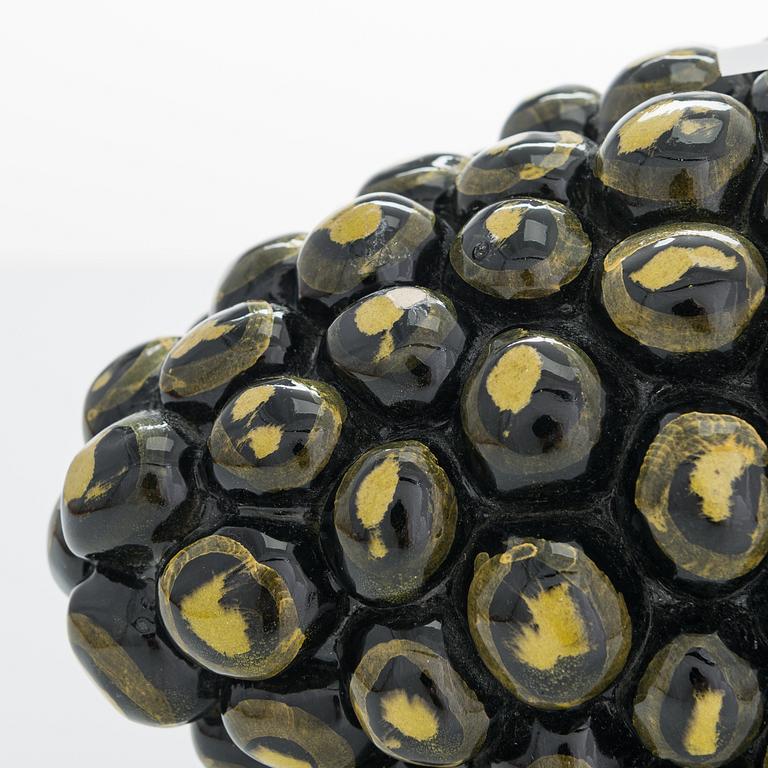 BIRGER KAIPIAINEN, a ceramic sculpture signed Kaipiainen.