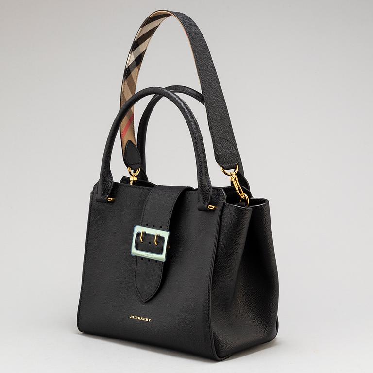 A Burberry Soft Grain Medium Buckle Tote.