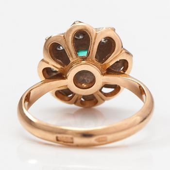 Ring, 14K guld, diamanter ca 0.40 ct tot och smaragd. Jerevan.