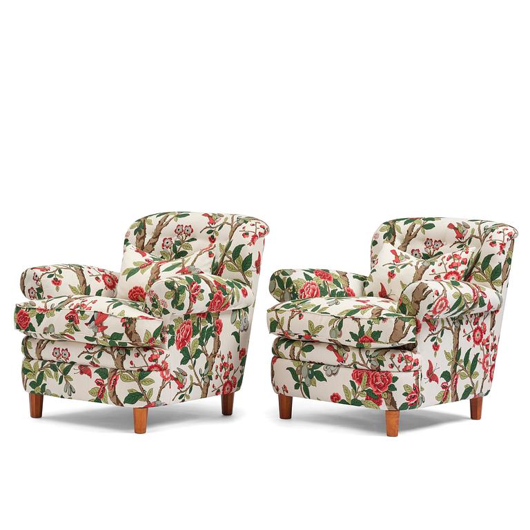 Josef Frank, a pair of armchairs model 336, Firma Svenskt Tenn, 2017.