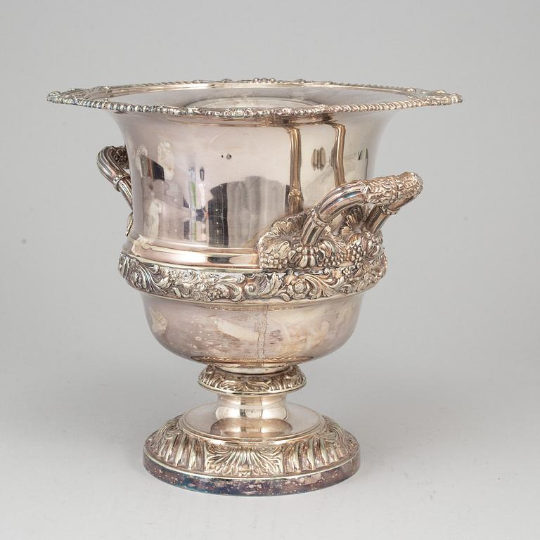 Champagnekylare, pläter EP, England 1900-tal. Louis XVI-stil.