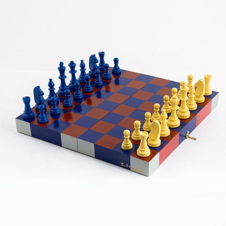 Evelina Kroon, a "Bloody Queen" chess set, Sweden 2023.