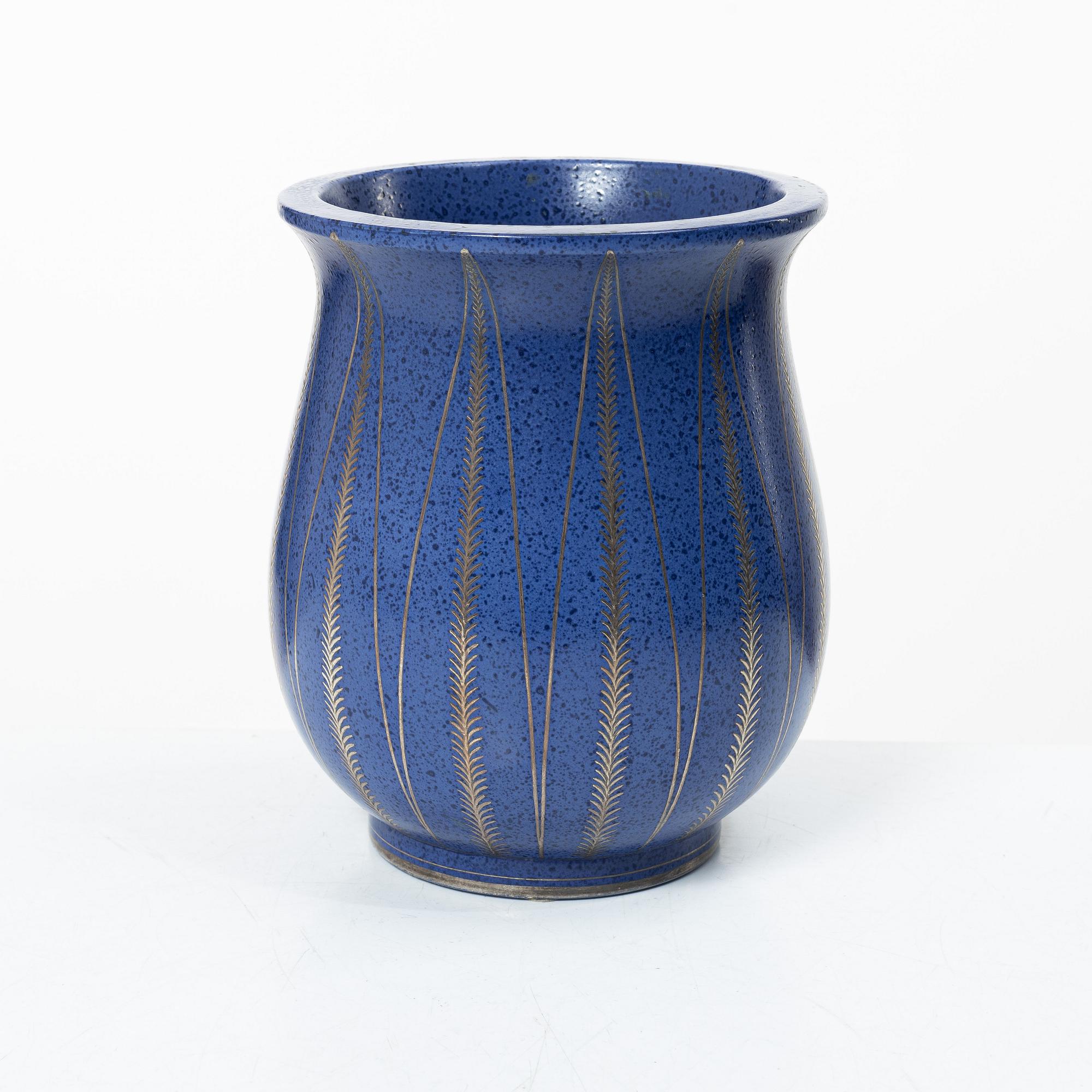 Wilhelm Kåge, an "Argenta" stoneware vase, Gustavsberg 1935.