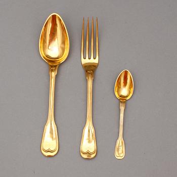 BESTICKSERVISDELAR, 28 st, förgylld metall, bla Christofle, Frankrike, tidigt 1900-tal.
