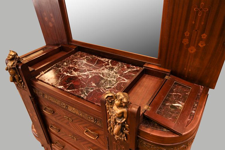 BYRÅ MED UPPSATS, Sydeuropa, 1900-talets första hälft.