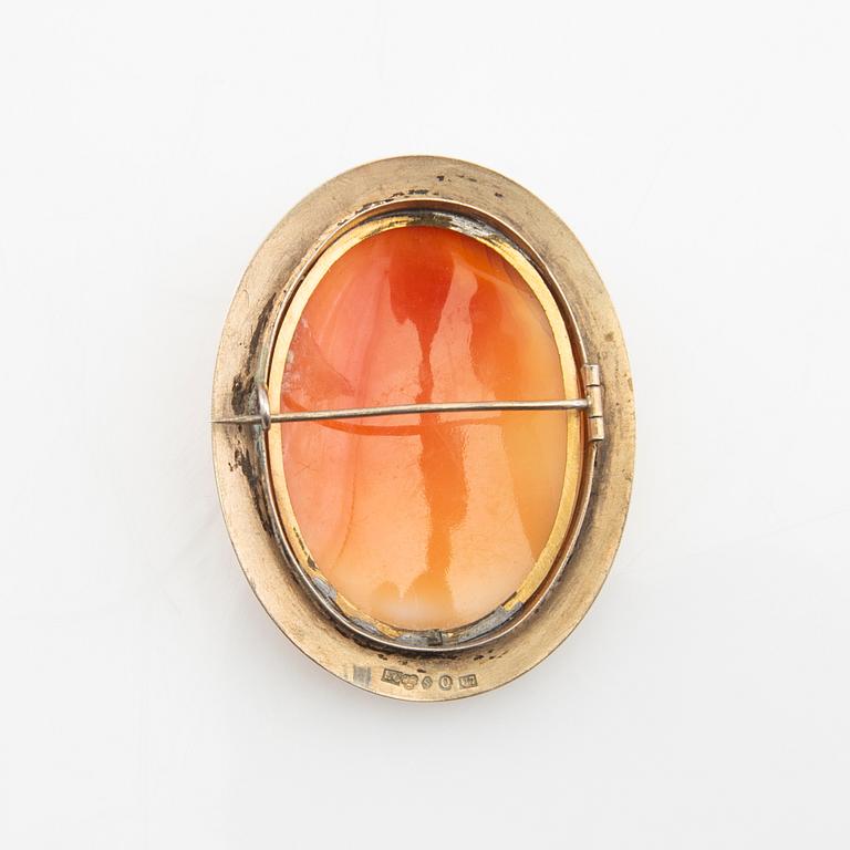 Brooch of silver and carved shell cameo, E Cederin Örebro 1922.