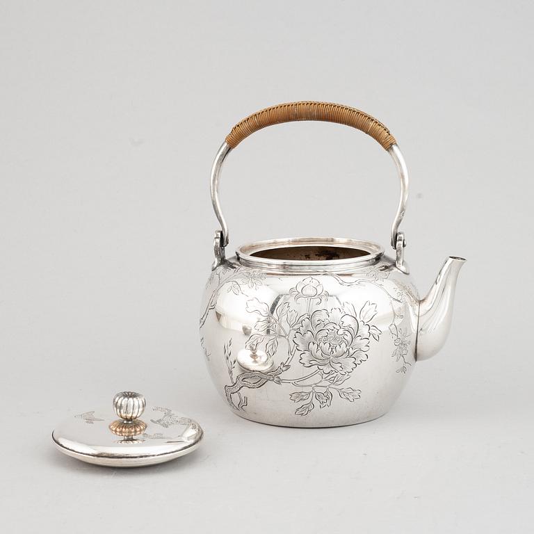 A group of four Japanese silver objects, mostly sterling, signed Yamakawa, Shokai Yokohama and Miyamoto, 20th century.