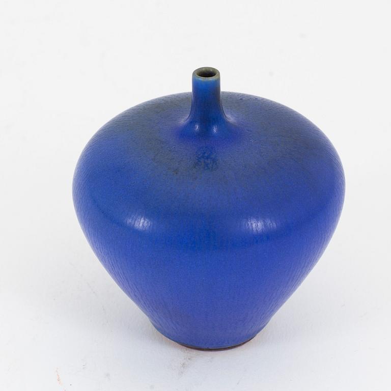 Berndt Friberg, a stoneware vase, Gustavsbergs studio, 1963.