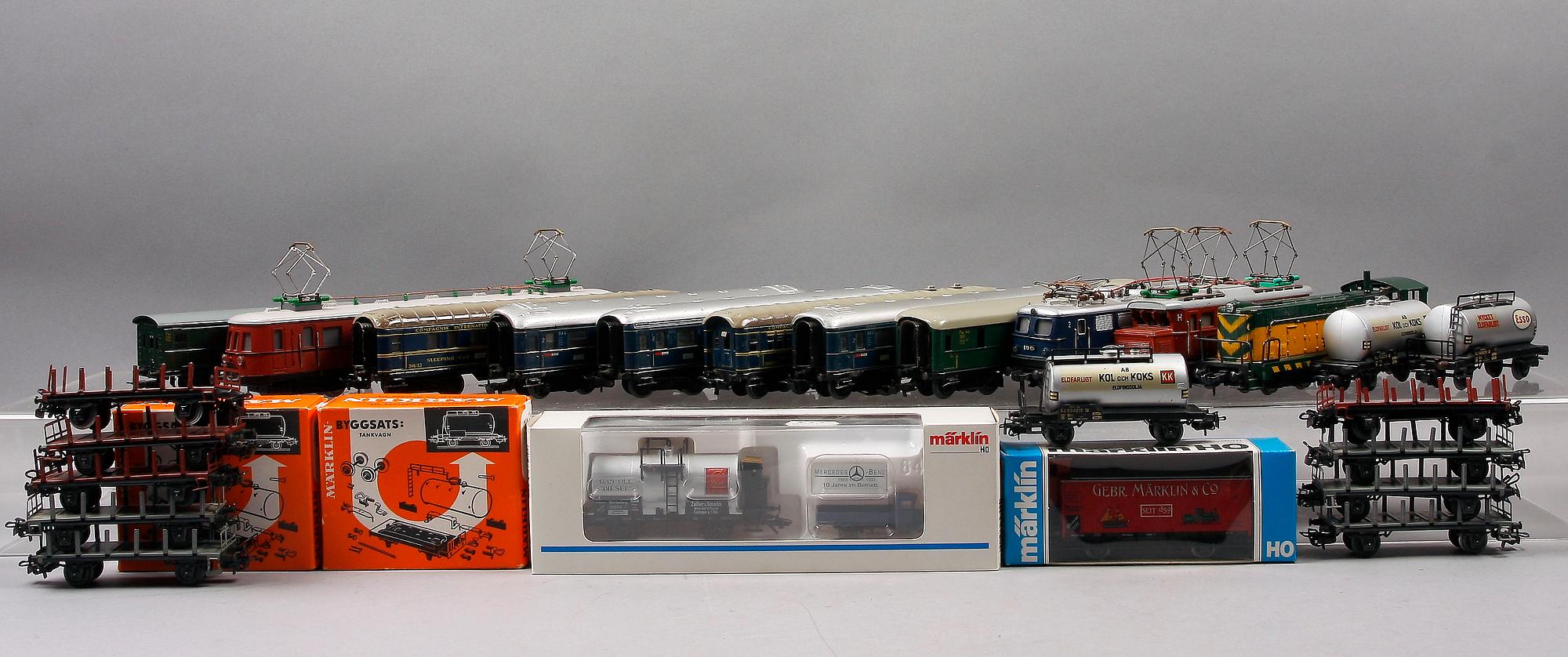 PARTI MODELLTÅG, 25 delar, Märklin och Fleischmann.