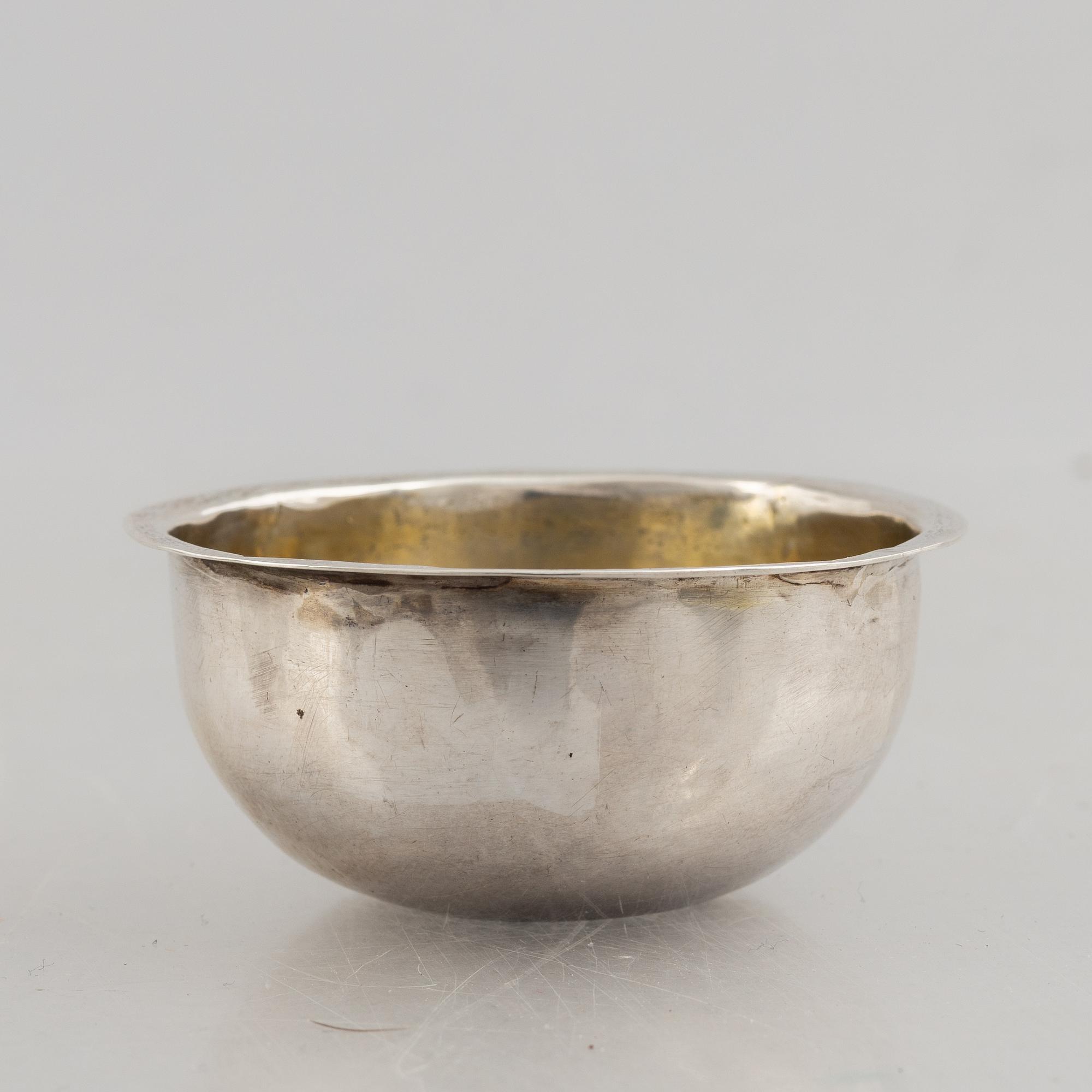 Carl Kåhre, tumlare, silver, Halmstad 1785.